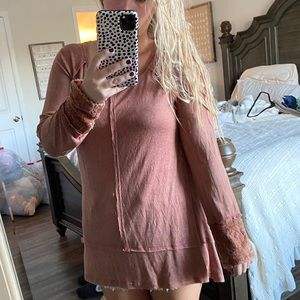 Tunic with sleeve embroidery